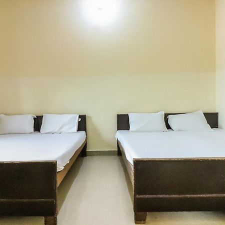 Govardhan Spot On 60838 Shri Giriraj Dham酒店 外观 照片
