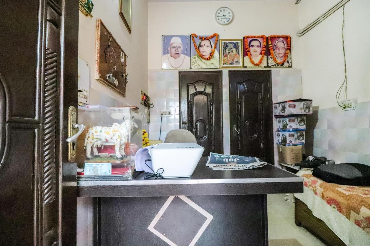 Govardhan Spot On 60838 Shri Giriraj Dham酒店 外观 照片
